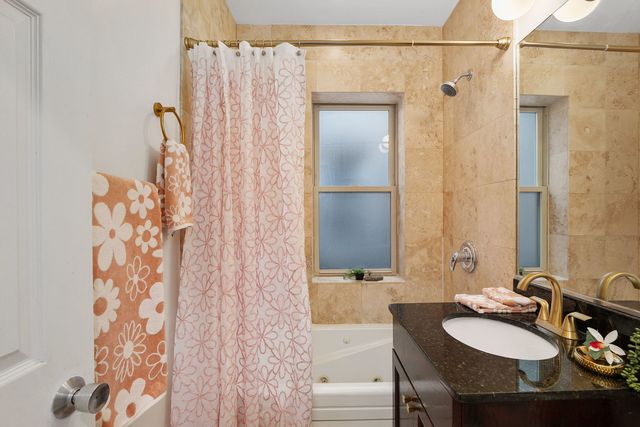 3916 W Cortland Street 3, Chicago, IL 60647