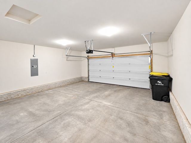 342 N Warrior Lane, Waukee, IA 50263