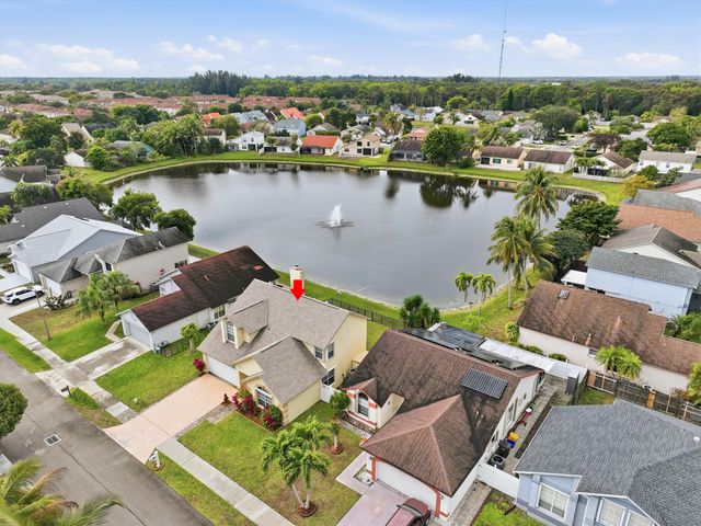 2805 Foxhall Drive E, West Palm Beach, FL 33417