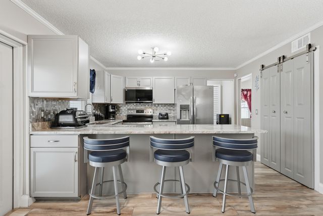 2805 Foxhall Drive E, West Palm Beach, FL 33417