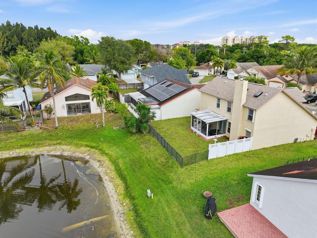 2805 Foxhall Drive E, West Palm Beach, FL 33417