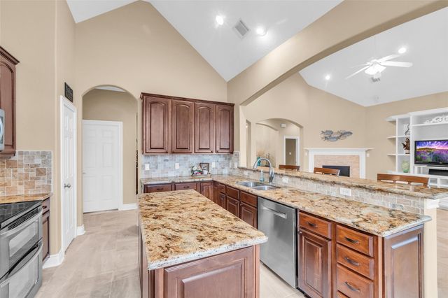 14030 Shoreline Drive, Willis, TX 77318