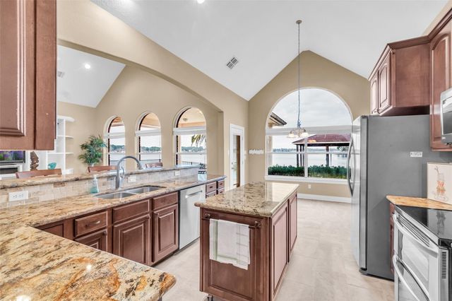 14030 Shoreline Drive, Willis, TX 77318