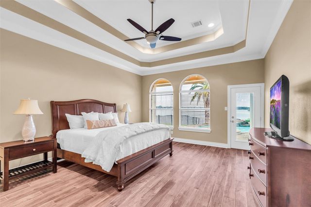 14030 Shoreline Drive, Willis, TX 77318