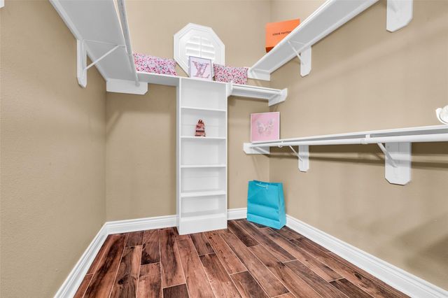 14030 Shoreline Drive, Willis, TX 77318