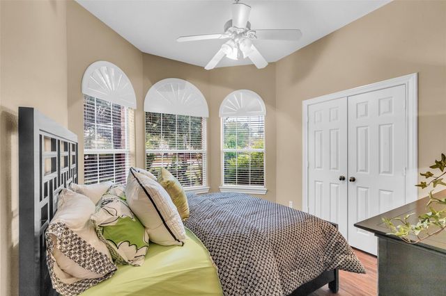 14030 Shoreline Drive, Willis, TX 77318