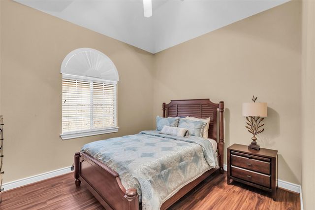 14030 Shoreline Drive, Willis, TX 77318