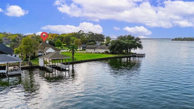 14030 Shoreline Drive, Willis, TX 77318