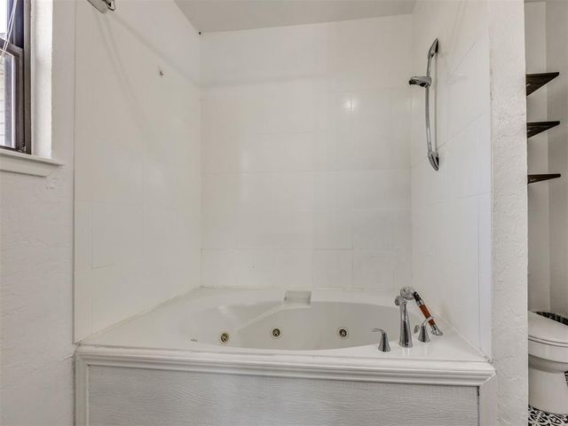 2533 SW 16th Street, Newcastle, OK 73065