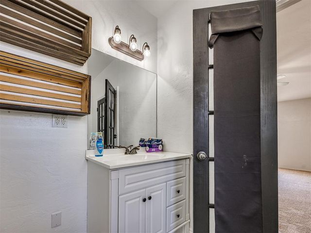 2533 SW 16th Street, Newcastle, OK 73065