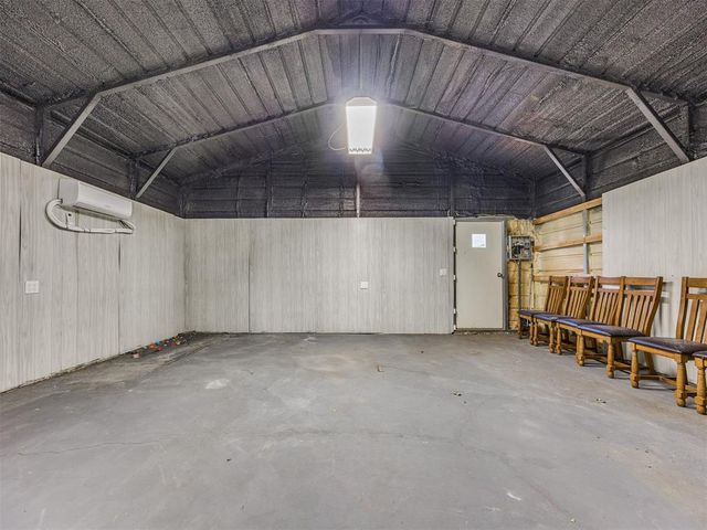 2533 SW 16th Street, Newcastle, OK 73065