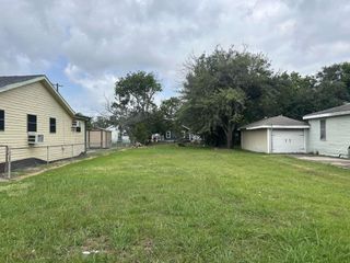 1215 W 5th Street, Port Arthur, TX 77640