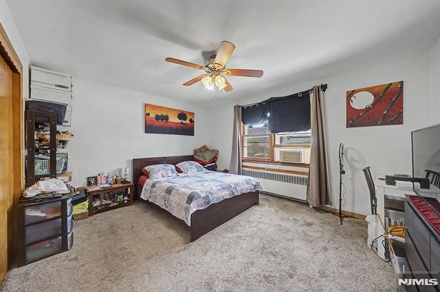21 Lexington Avenue, Wallington, NJ 07057