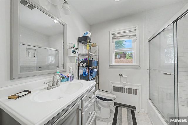 21 Lexington Avenue, Wallington, NJ 07057