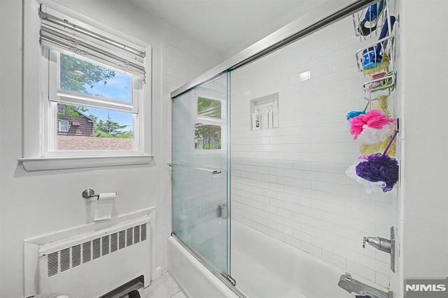 21 Lexington Avenue, Wallington, NJ 07057