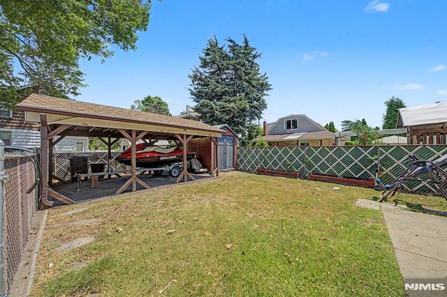 21 Lexington Avenue, Wallington, NJ 07057