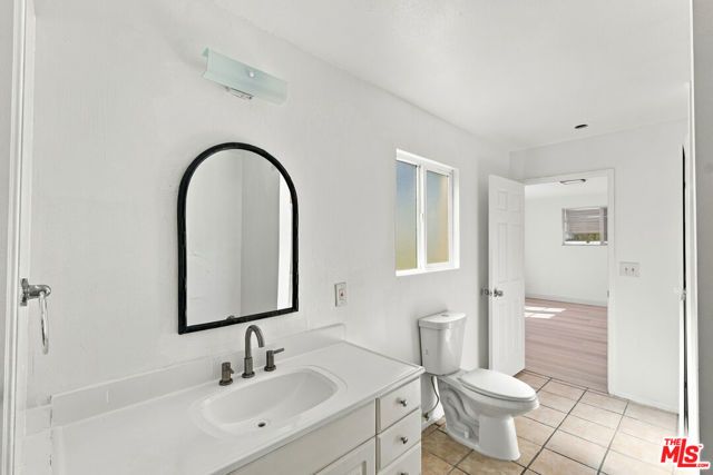 42215 52nd Street, Lancaster, CA 93536