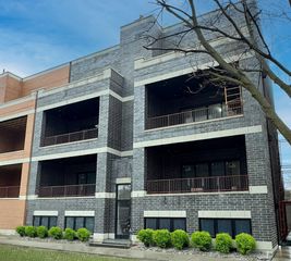 4353 N Richmond Avenue 1S, Chicago, IL 60618
