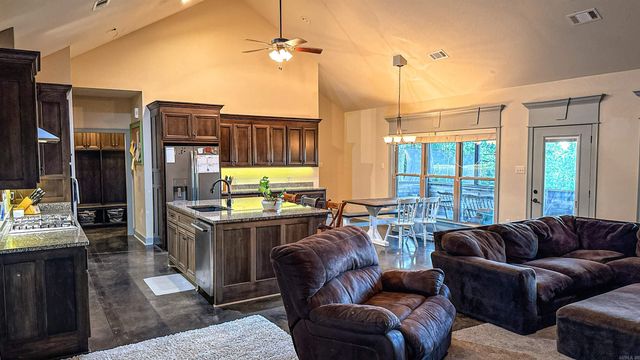 137 Mill Creek Drive, Greenbrier, AR 72058