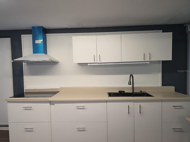 4713 W EL PRADO BOULEVARD, Tampa, FL 33629