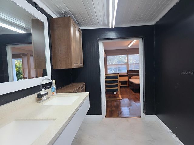 4713 W EL PRADO BOULEVARD, Tampa, FL 33629