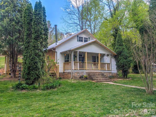 87 Henderson Lane, Burnsville, NC 28714