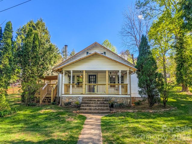 87 Henderson Lane, Burnsville, NC 28714