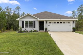 2335 Walkerton Drive, Chipley, FL 32428