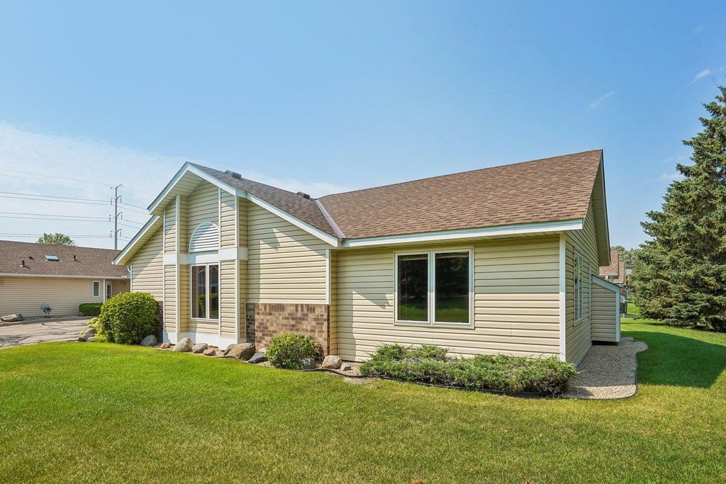 9126 Windsor Lane N, Brooklyn Park, MN 55443 — photo 2