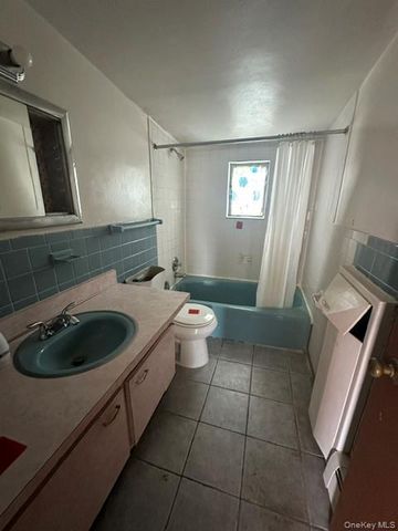 84 Herman Avenue, North Babylon, NY 11703