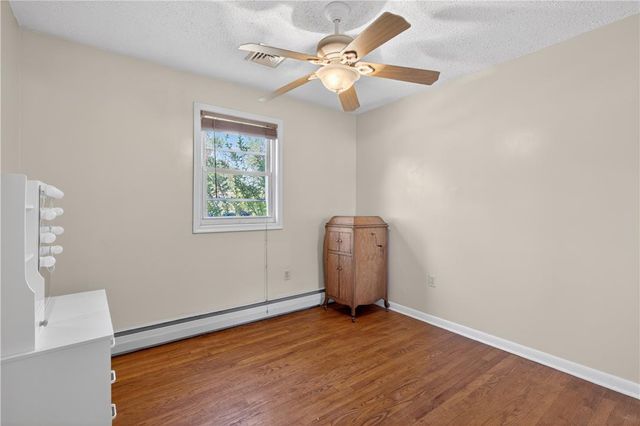 1052 Debbie Lane, Salisbury Twp, PA 18103
