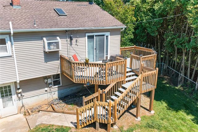 1052 Debbie Lane, Salisbury Twp, PA 18103