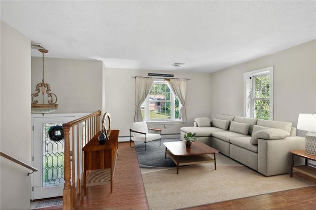 1052 Debbie Lane, Salisbury Twp, PA 18103