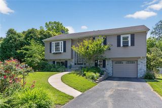 1052 Debbie Lane, Salisbury Twp, PA 18103