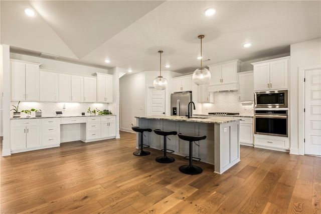 2109 Crandall Road, Pea Ridge, AR 72751