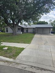 9503 Reece Dr, San Antonio, TX 78216