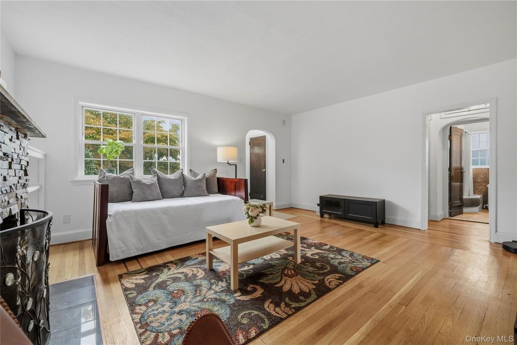 662 Palisade Avenue, Yonkers, NY 10703 — photo 4