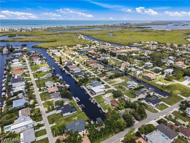 4817 Esplanade ST, Bonita Springs, FL 34134