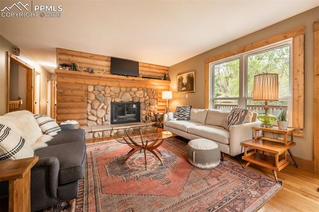 8850 Chipita Park Road, Cascade, CO 80809