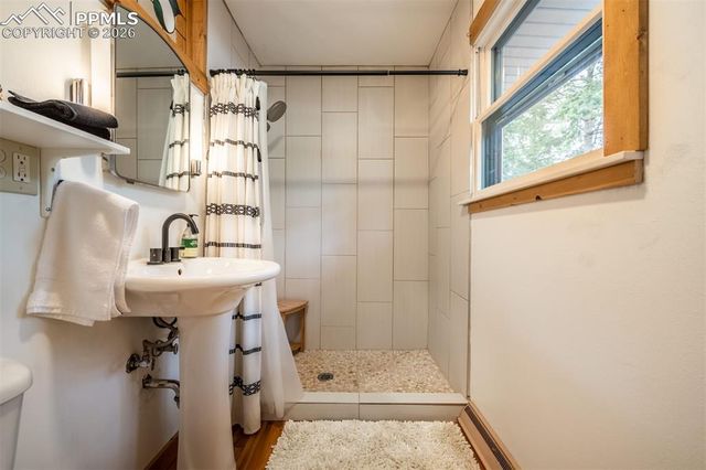 8850 Chipita Park Road, Cascade, CO 80809