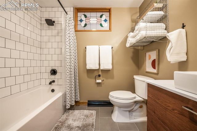 8850 Chipita Park Road, Cascade, CO 80809