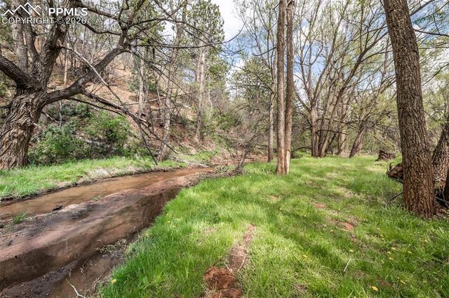 8850 Chipita Park Road, Cascade, CO 80809