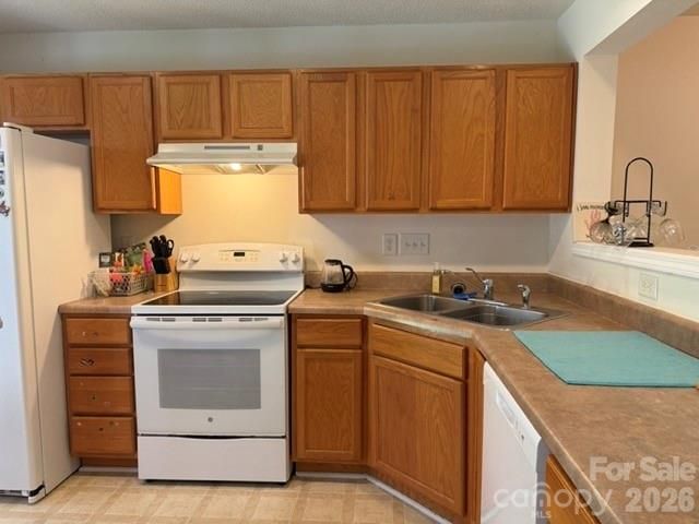 8053 Christmas Court, Charlotte, NC 28216