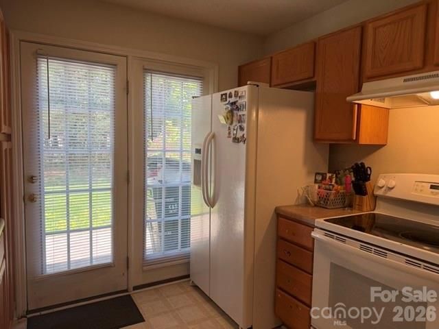 8053 Christmas Court, Charlotte, NC 28216