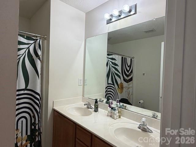 8053 Christmas Court, Charlotte, NC 28216