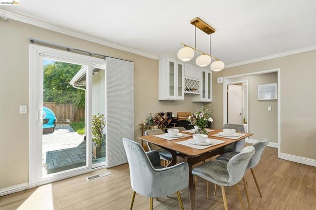 713 Lido Dr, Livermore, CA 94550