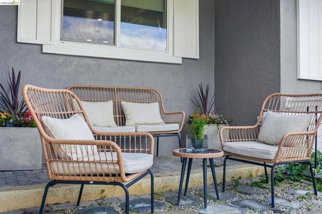 713 Lido Dr, Livermore, CA 94550