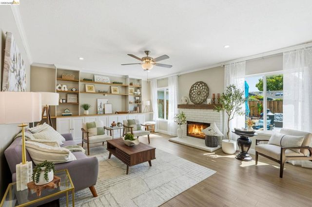 713 Lido Dr, Livermore, CA 94550