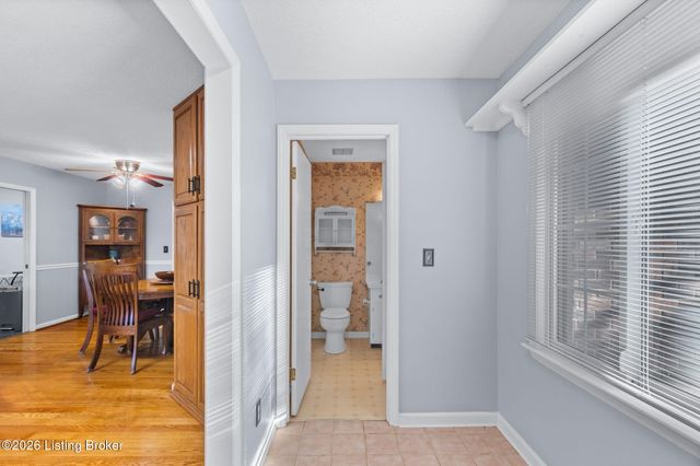 977 Waterford Rd, Mt Washington, KY 40047