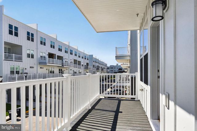 19808 LAVENDER DUST SQ, Ashburn, VA 20147